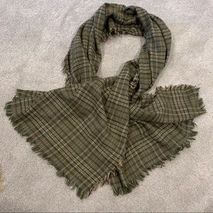 🔴➡️ 4/$10!!!!!⬅️🔴 
Large blanket scarf